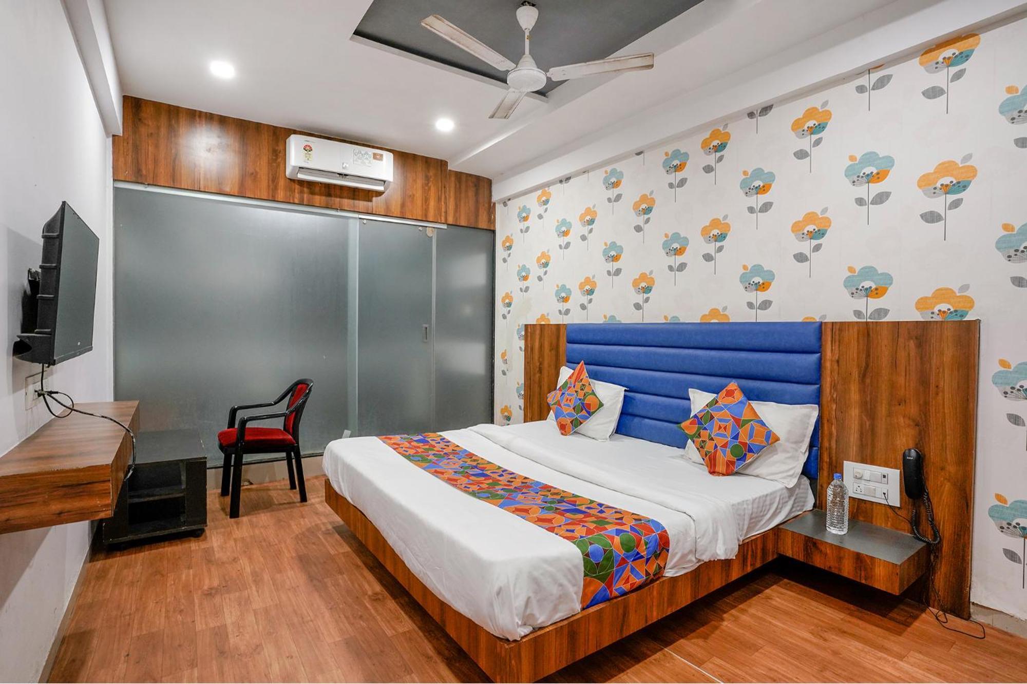 Fabhotel The Valentine - Udhna Road سورات المظهر الخارجي الصورة